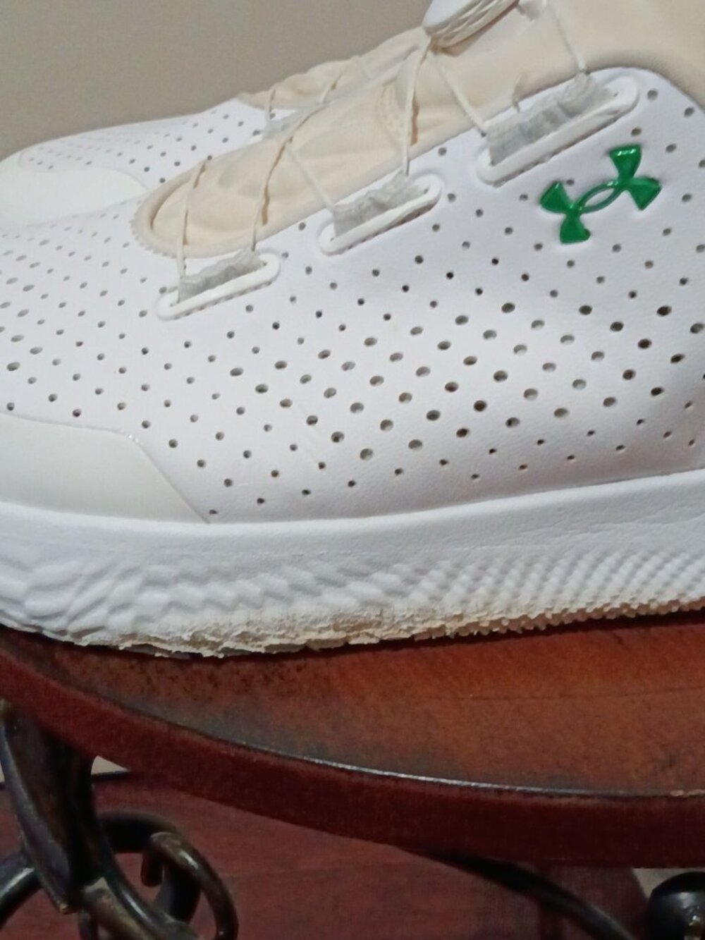 Under Armour Slip Speed BOA White Kelly Green Low Top Athletic Shoes Men's 10.5 - Picture 11 of 14